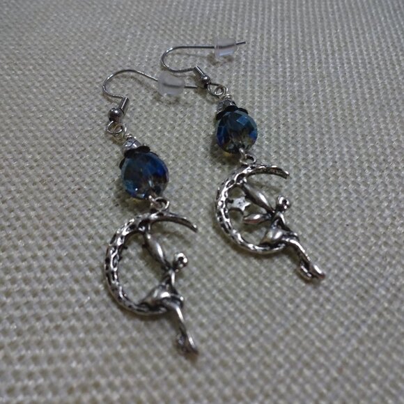 Whimsical FAIRY MOON CRYSTAL Handmade Silver Dangle Earrings #580C - Picture 1 of 3